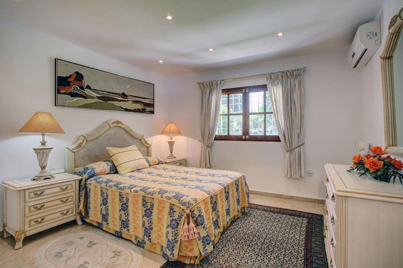 Exclusive Villa Las Palmeras Puerto Banus With Heated Private Swimming Pool, Marbella, Spain Екстериор снимка