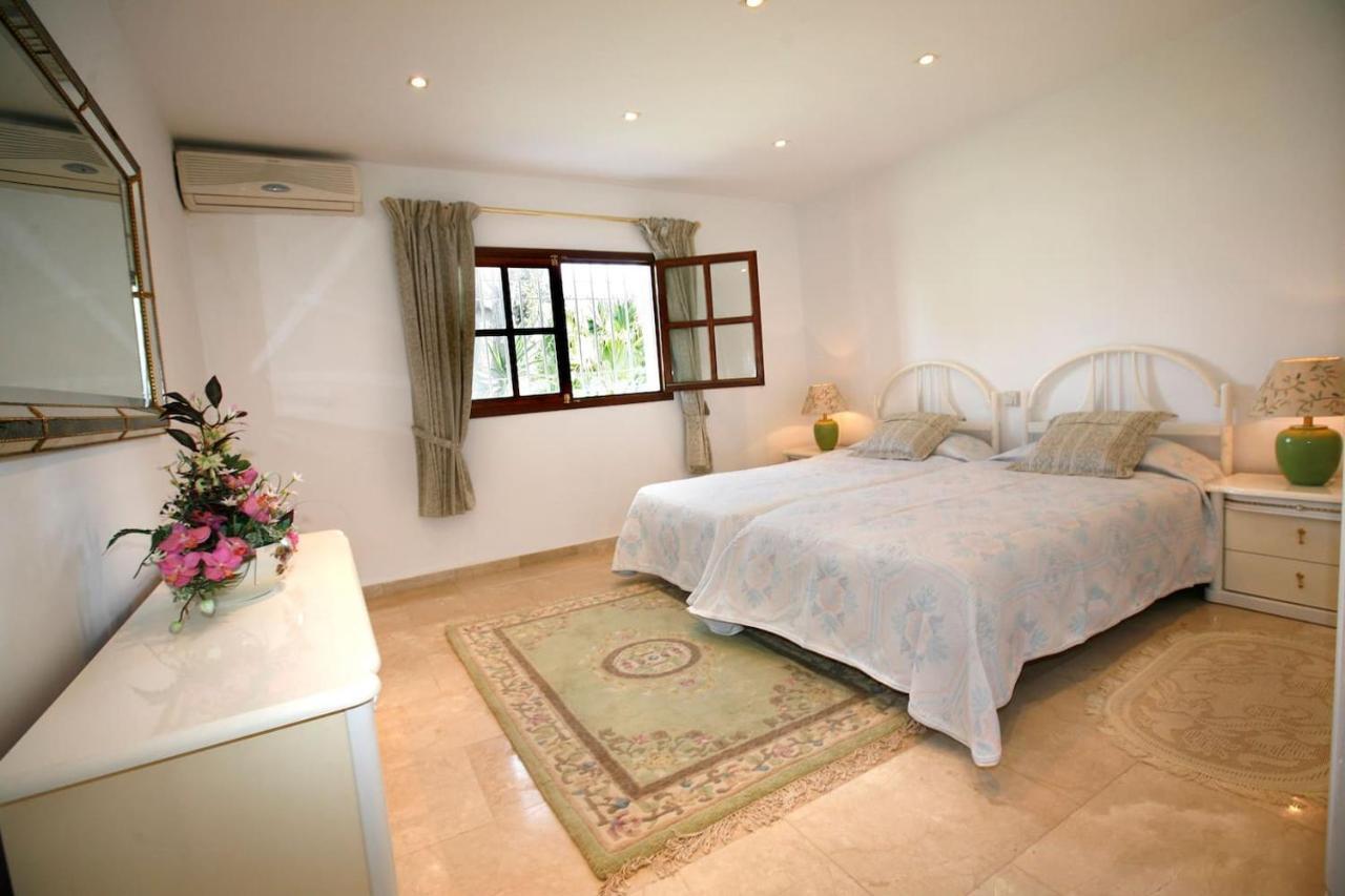 Exclusive Villa Las Palmeras Puerto Banus With Heated Private Swimming Pool, Marbella, Spain Екстериор снимка