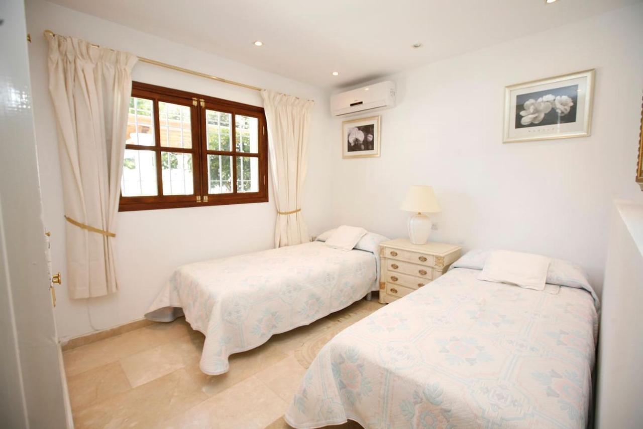 Exclusive Villa Las Palmeras Puerto Banus With Heated Private Swimming Pool, Marbella, Spain Екстериор снимка